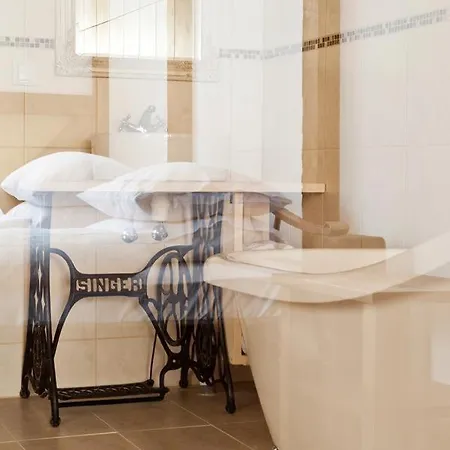 Gæstehus Maenniaru Puhkemajad Bo Ka Pubi 3*