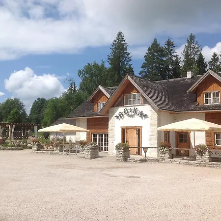 Maenniaru Puhkemajad Bo Ka Pubi Pensjonat Oru (Harjumaa)